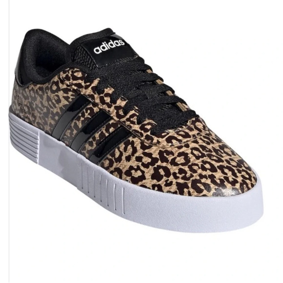 Adidas leopards shoes - Picture 1 of 8